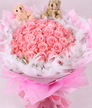 Pink Romantic - 33 Pink Roses
