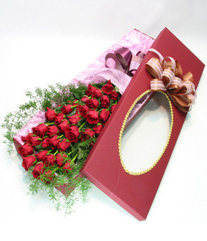 红玫花盒
