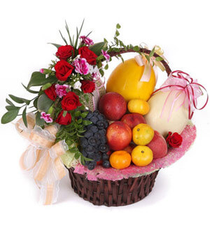 Flower Fruit Arrangements: Delivered in China